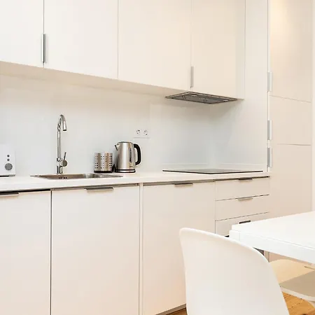 Apartment Design And Bright Near Pasteis De Belem