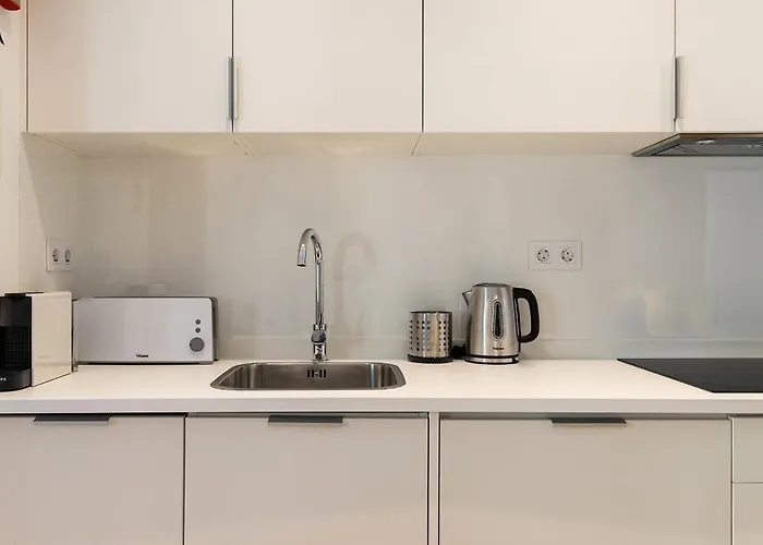 Design And Bright Near Pasteis De Belem Appartement Lisboa