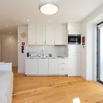Design And Bright Near Pasteis De Belem Διαμέρισμα *